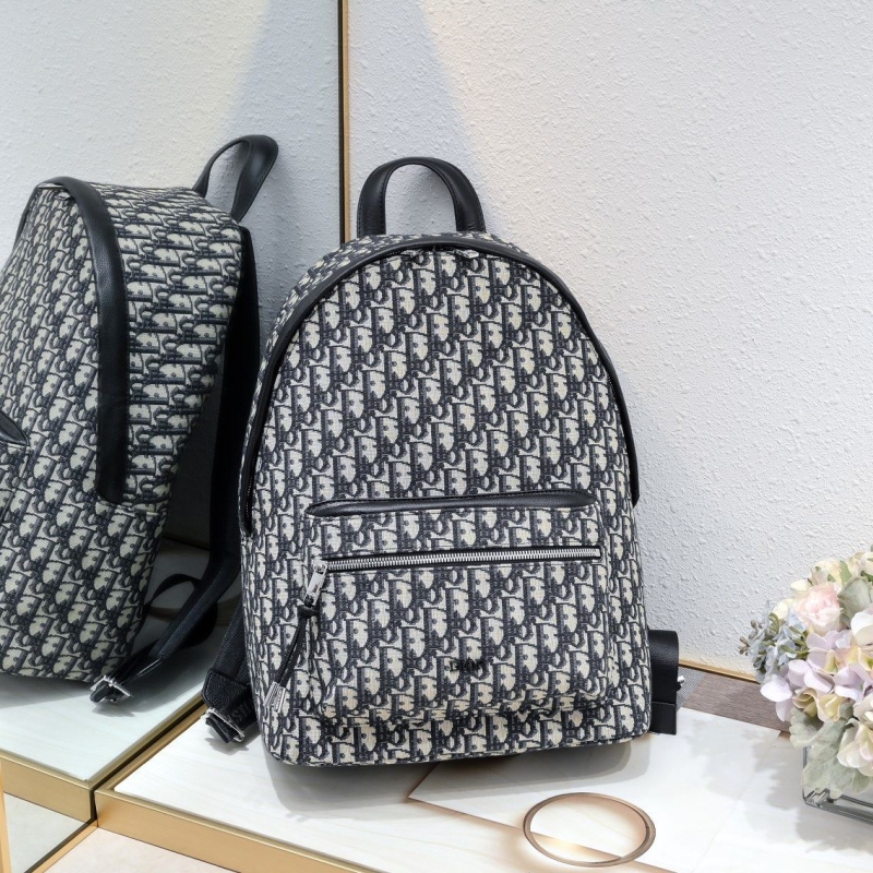 D*or backpacks